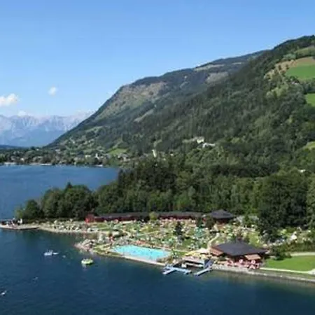 Luxury Penthouse With Lake, Mountain Views, Free Parking,wi-fi And Roof Top Dining Patio * Zell am See