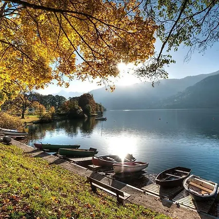 Apartment Luxury Penthouse With Lake, Mountain Views, Free Parking,wi-fi And Roof Top Dining Patio Zell am See