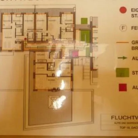 Luxury Penthouse With Lake, Mountain Views, Free Parking,wi-fi And Roof Top Dining Patio Apartment Zell am See